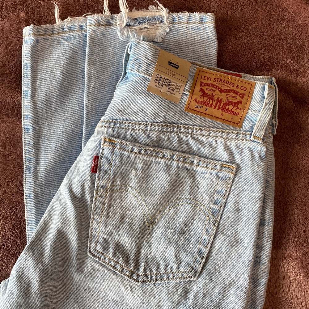 Levi jeans